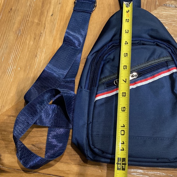 NEW Westend Multipurpose Crossbody Sling Nylon Bag - Picture 6 of 8